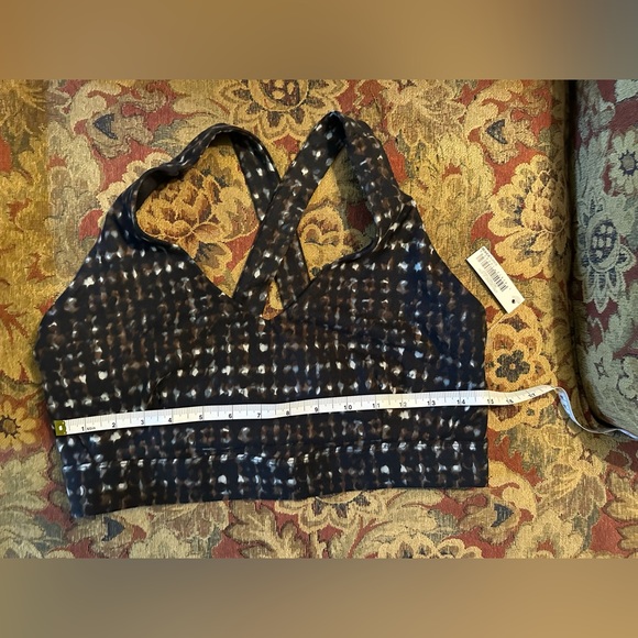 NWT- Core IO size large - Picture 6 of 9